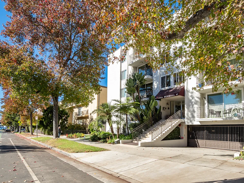 Casa Hermosa Apartments