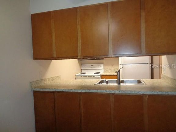 4th image of 4809 W McElroy Ave #D206