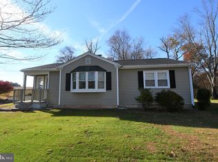 3033 Windy Bush Rd, New Hope, PA 18938