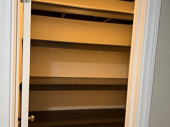 5th image of 3215 40th St