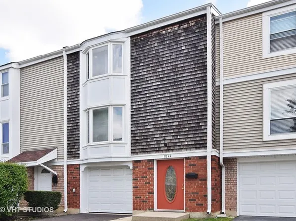 1871 Williamsburg Dr, Hoffman Estates, IL 60169