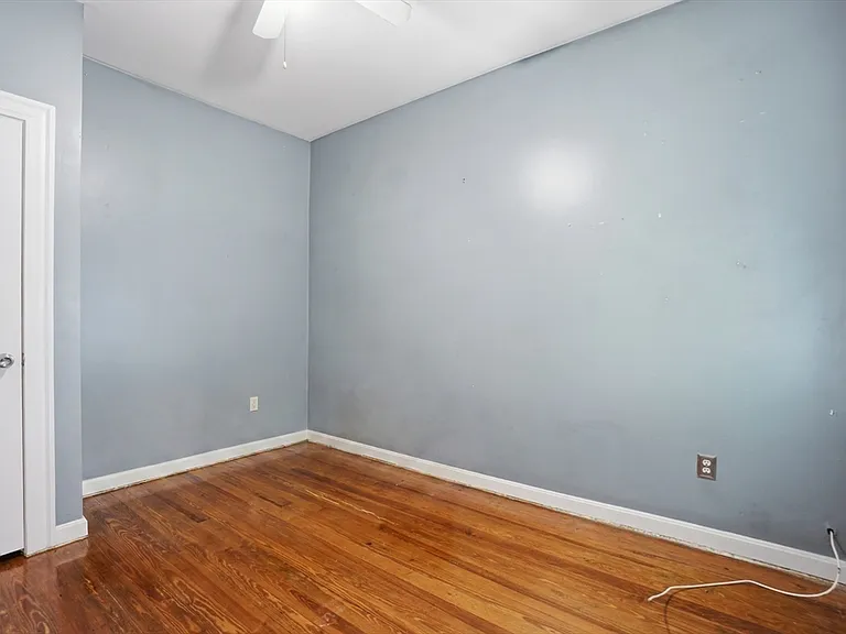 142-146 Everett St #2 — Photo 6