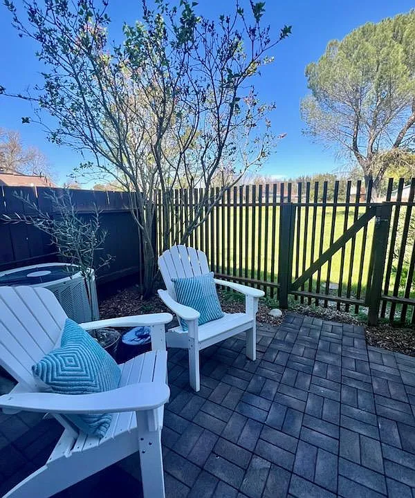 31 Vineyard Cir