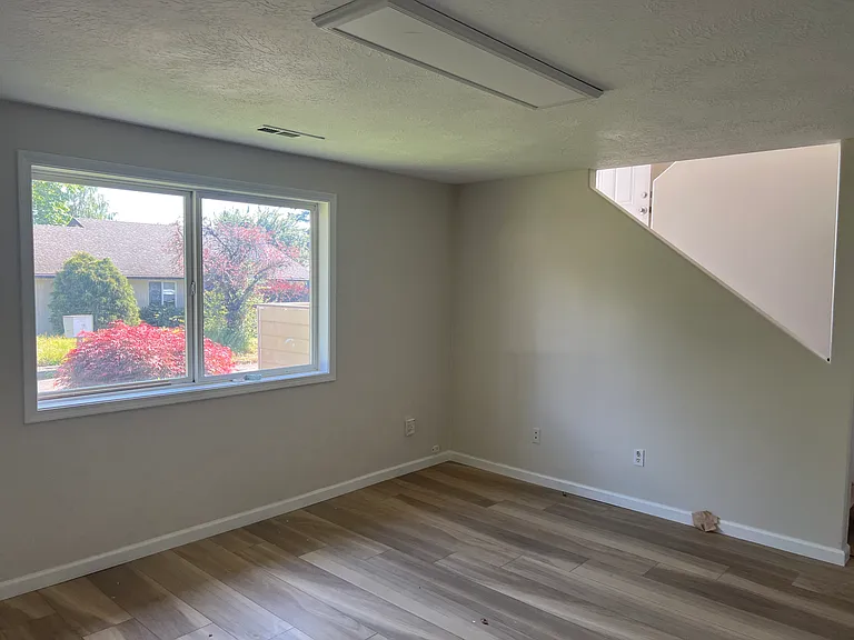 1004 SE 123rd Ave — Photo 17