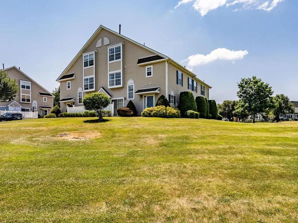 1502 Carol Ct #1403, Jamison, PA 18929