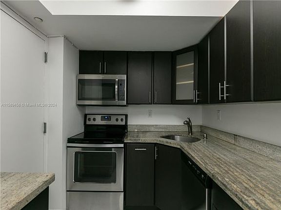 3rd image of 2333 Brickell Ave APT 1110