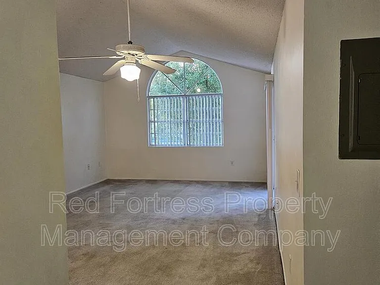 3419 Winkler Ave #516 — Photo 4