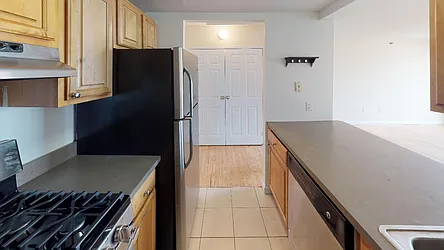 Rented by Metro Garden Realty NYC