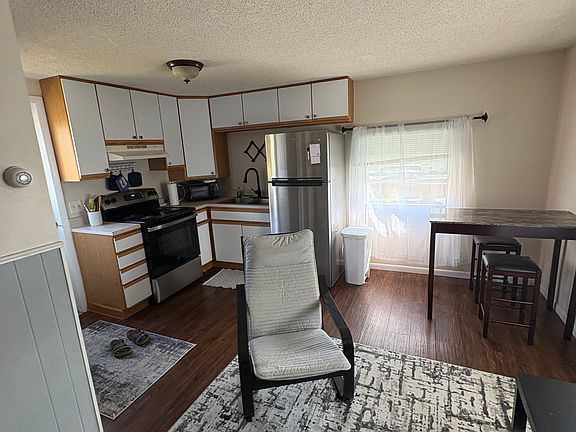 3rd image of 7327 Delton Rd #3
