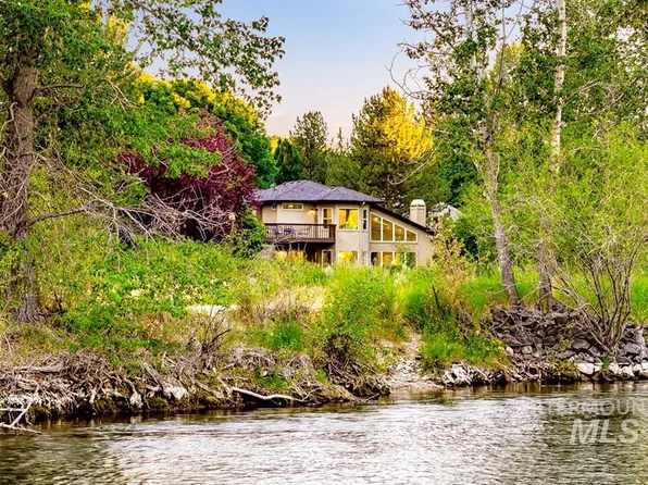 3198 E Rivernest Dr, Boise, ID 83706
