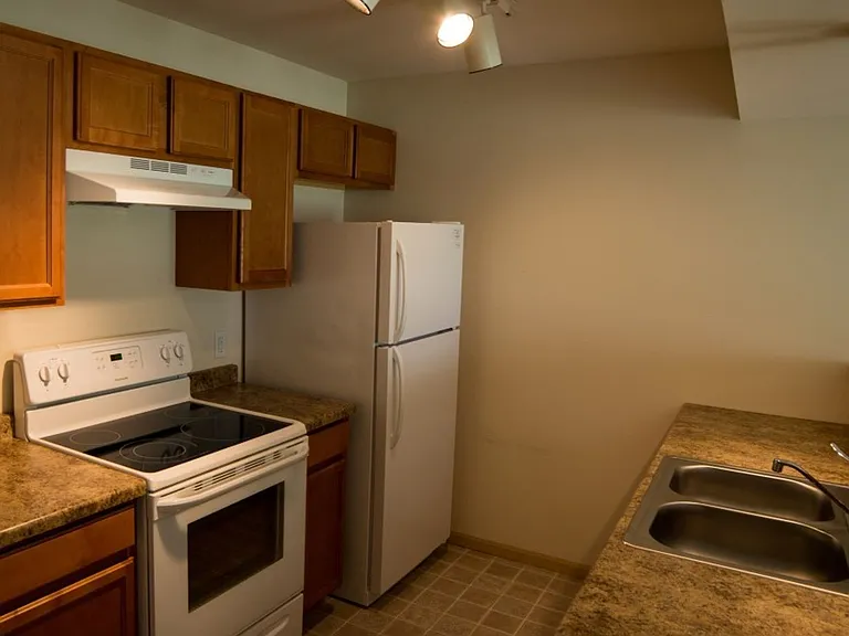 5034-5038-5042 Siggelkow Rd — Photo 9