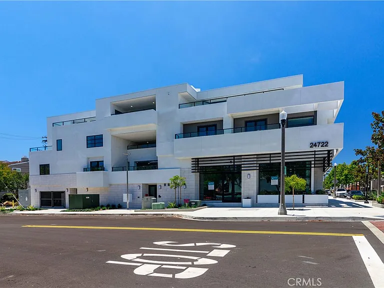 24722 Del Prado — Photo 1