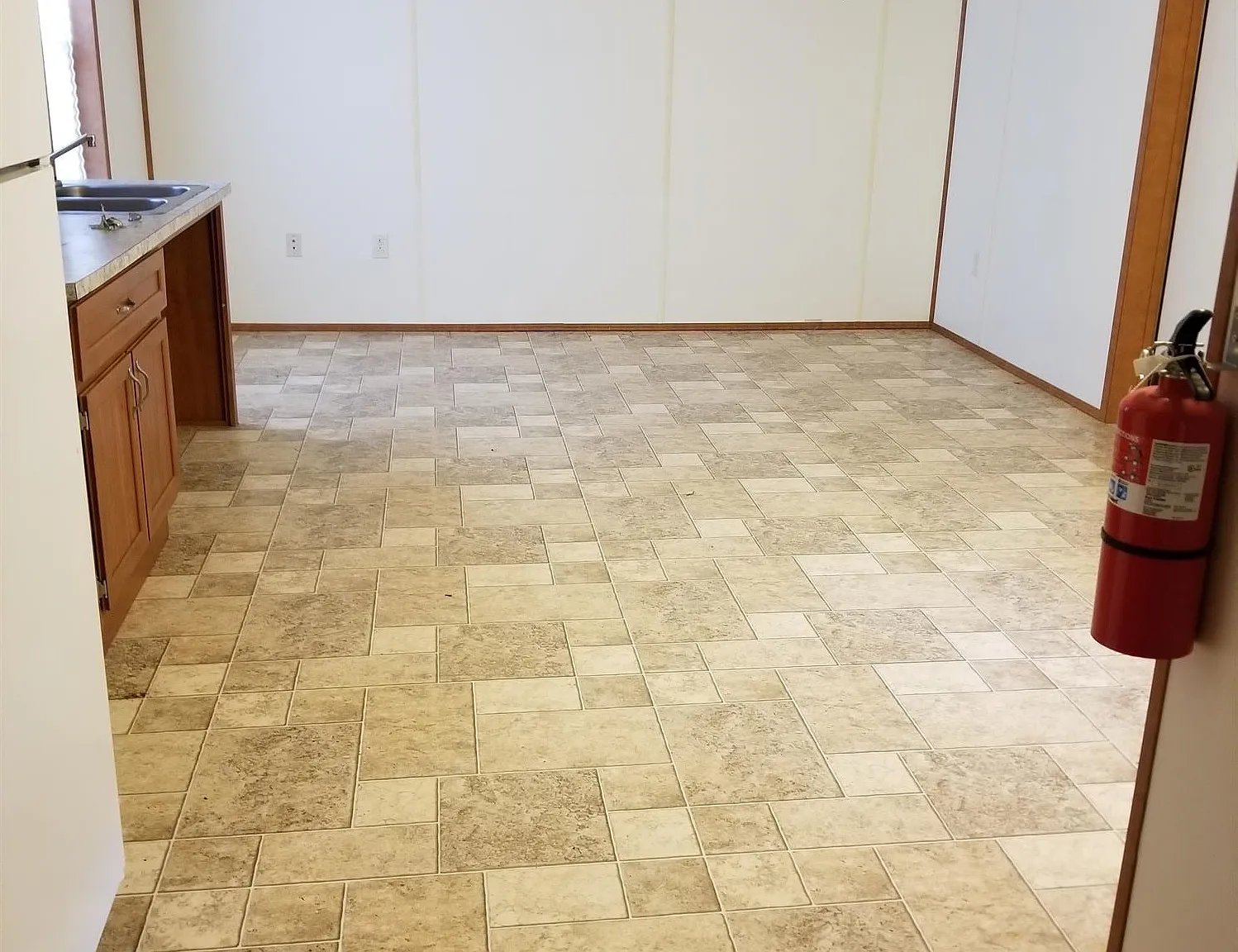 PropertyName — Photo 3