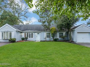 1083 Crystal Dr, Toms River, NJ