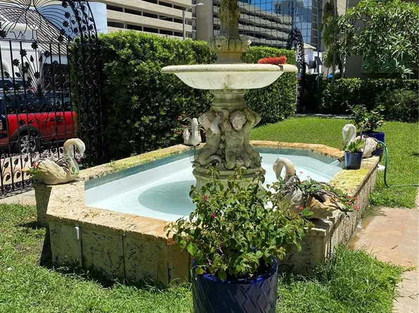 40 Almeria Ave APT 16, Coral Gables, FL 33134