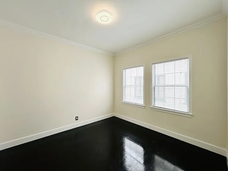 215 S Elm Dr — Photo 8