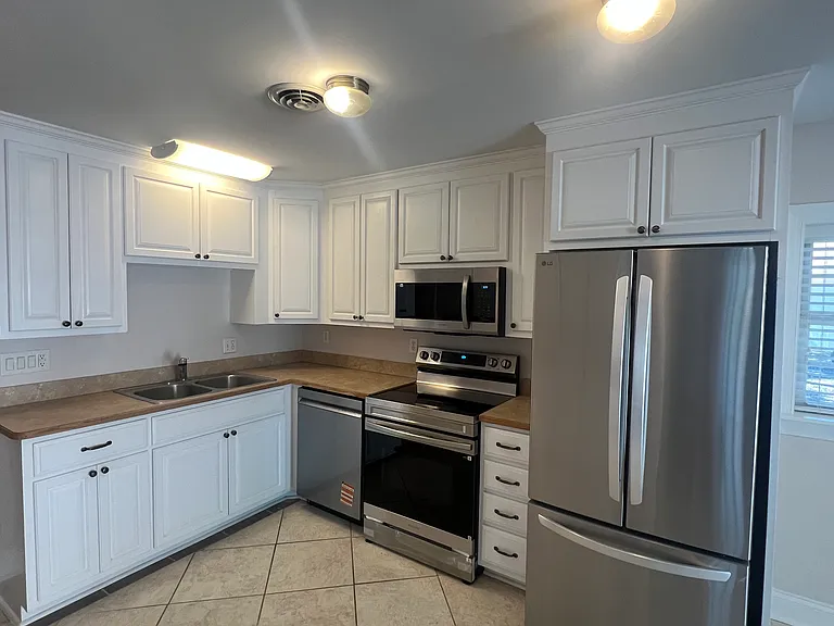 219 Mercer St #C — Photo 6