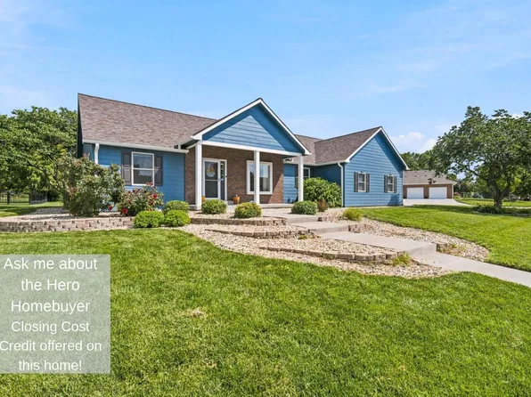 9101 Llara Cir, Manhattan, KS 66502
