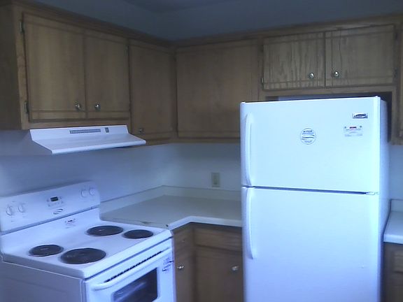 5th image of 304 21st Ave N