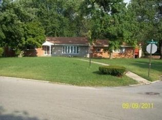 200 Hornwood Dr, Dayton, OH 45405