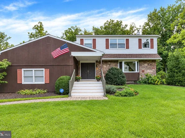 140 Beech St, Downingtown, PA 19335