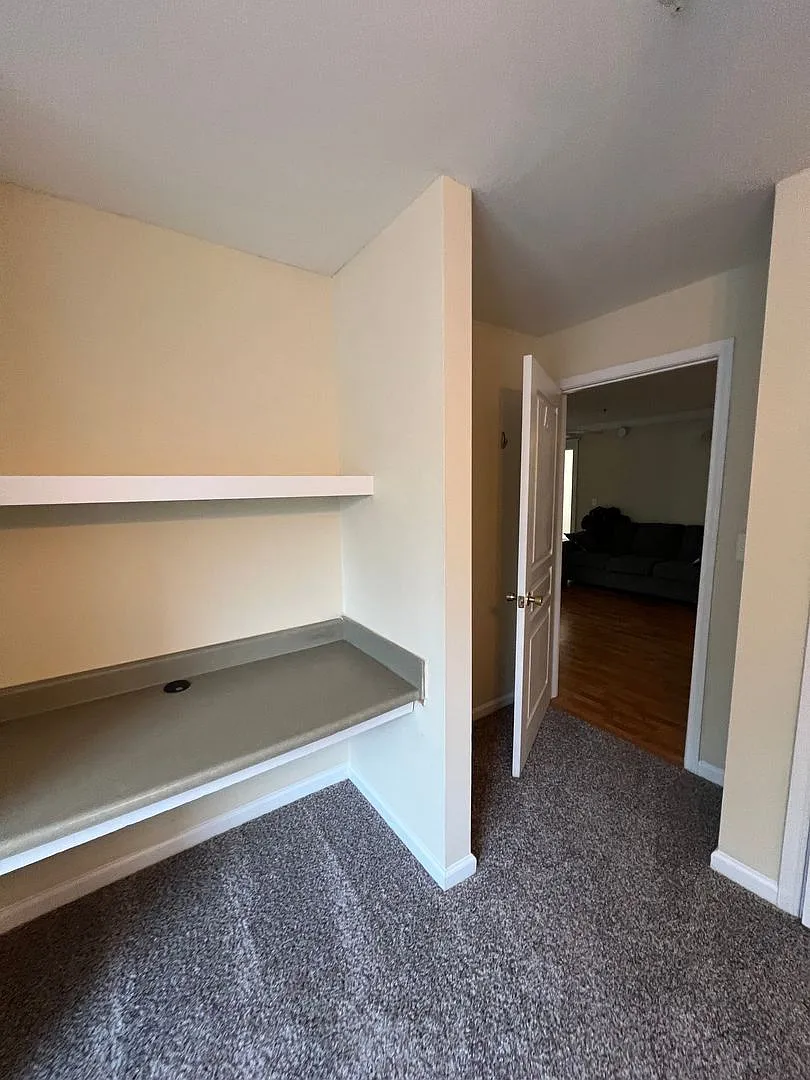 22-2211 Barrett — Photo 4