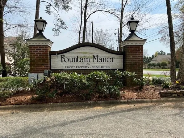 1 Fountain View Cir APT C, Greensboro, NC 27405