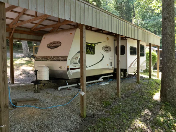 350 Spring Drive Ln, Mc Daniels, KY 40152
