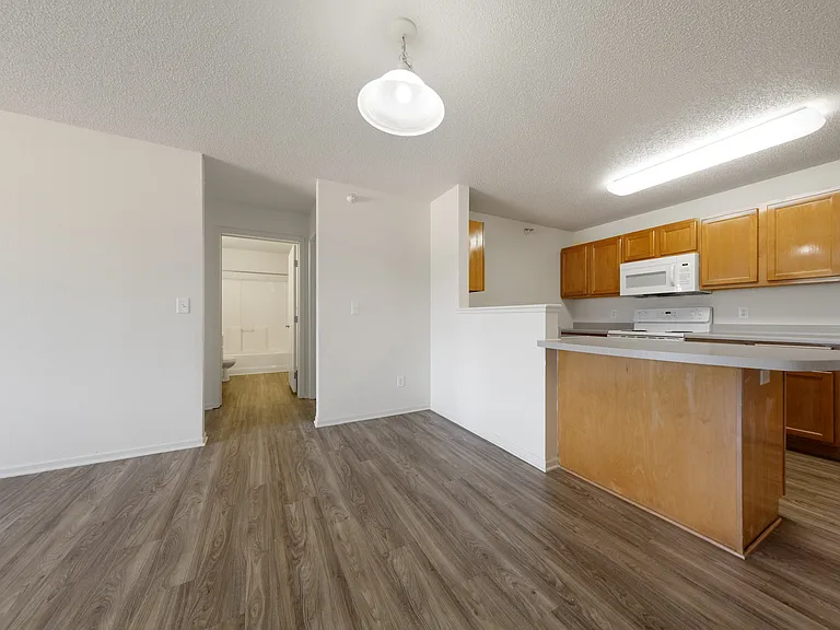 Washington Village West — Photo 17