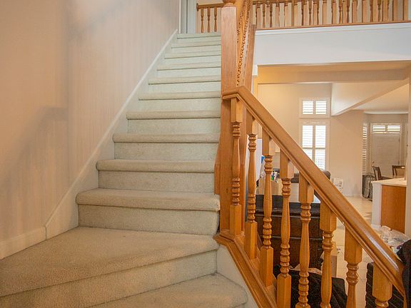3rd image of 2230 Willowview Dr