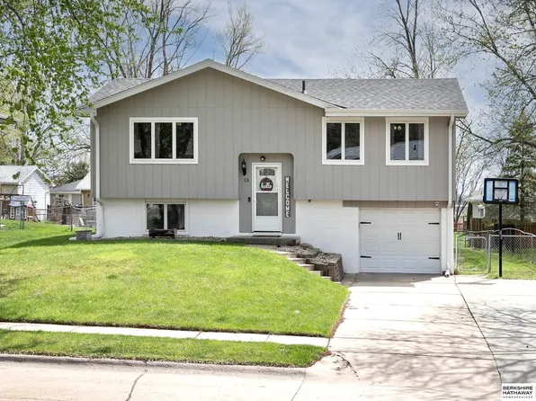 23 Cypress St, Yutan, NE 68073