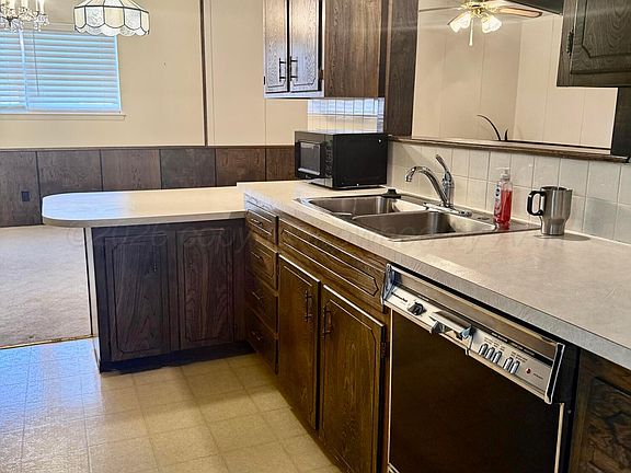 3rd image of 315 Coronado St