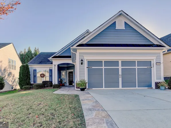 6707 Black Fox Dr, Hoschton, GA 30548