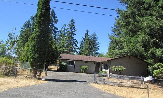 1st image of 12133 Collins St SE