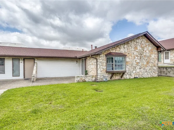 603 Oak Park Dr, Boerne, TX 78006