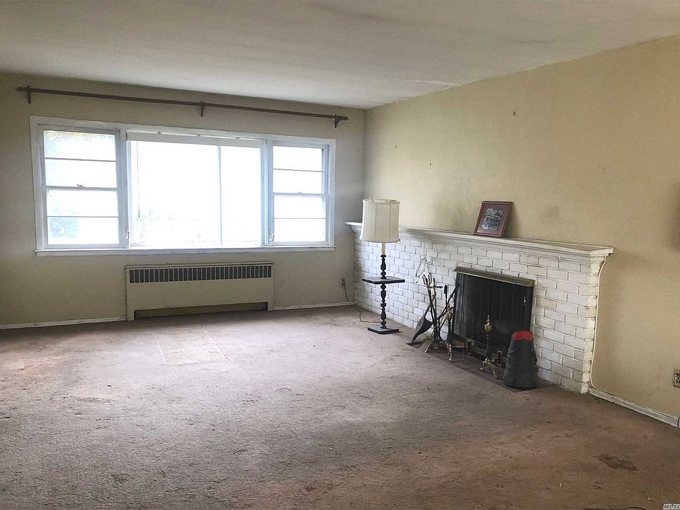 2nd image of 150 Elm Ave