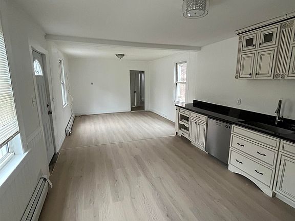5th image of 51 South St