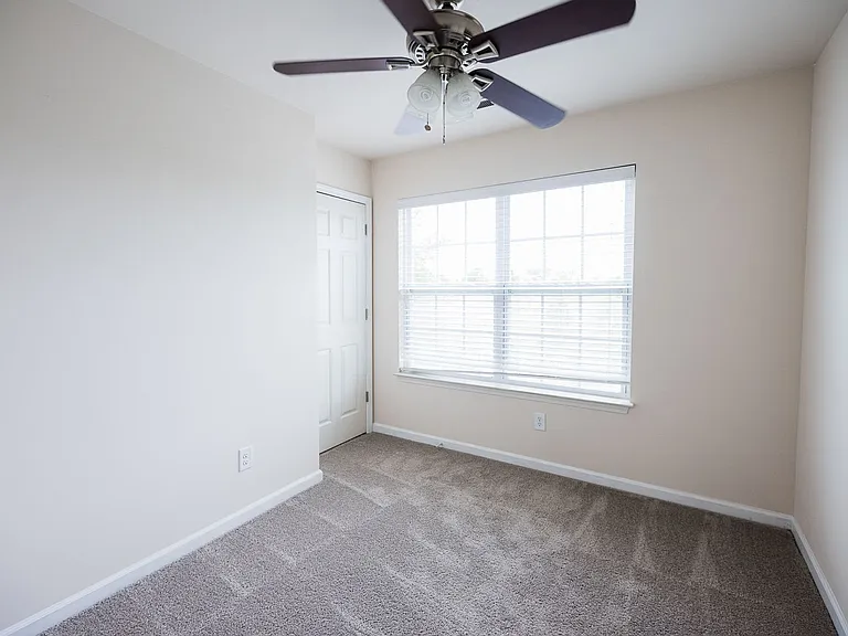 710 Central Park Ave — Photo 17