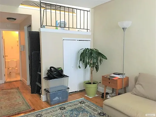 Rented by Charles Coutinho LLC | media 26