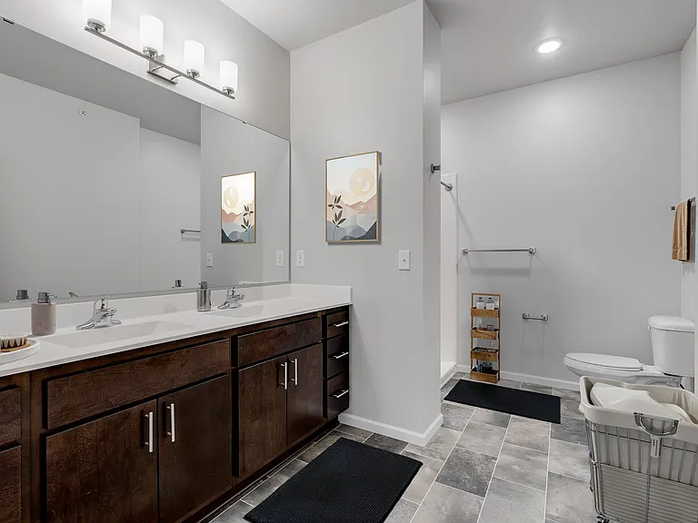 Henry - 3 Bed / 2 Bath - 1,691 Sq.Ft.