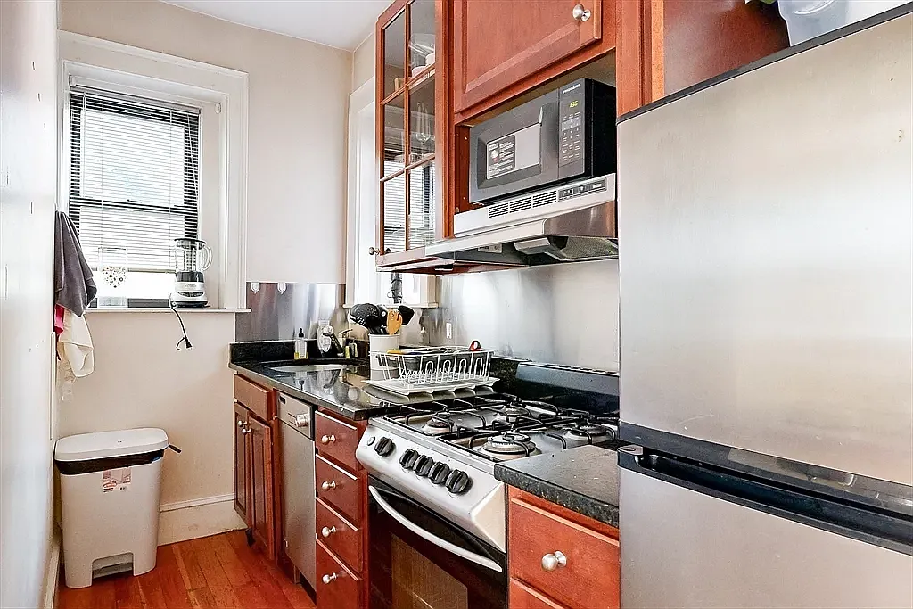 1 bed, 373 sqft, $2,700 — Photo 1