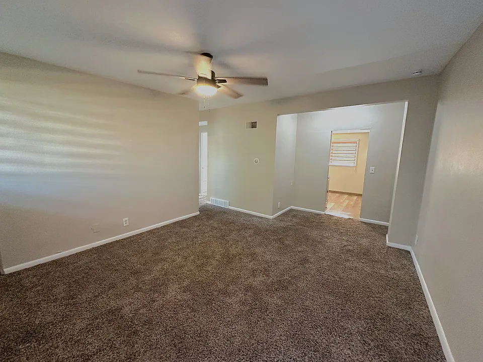 102 W Ida Ave #10