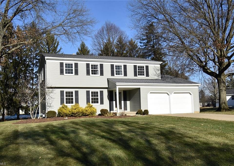 1st image of 1785 Arbutus Dr