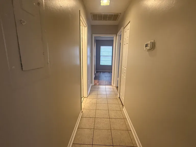215 Westcliff Cir #C — Photo 9