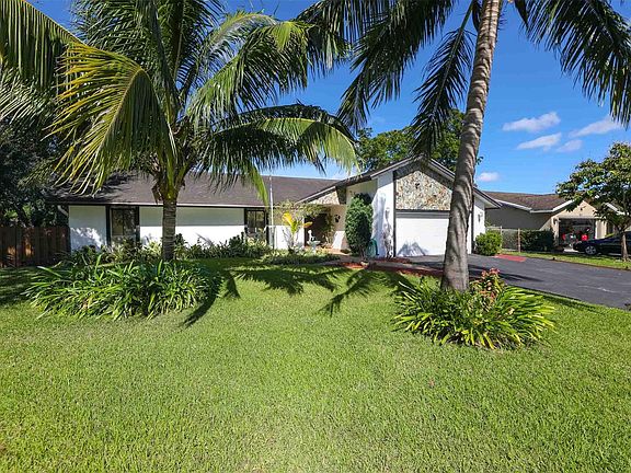 2nd image of 6831 SW 42nd Court