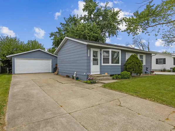 2617 Matthew Dr SW, Cedar Rapids, IA 52404