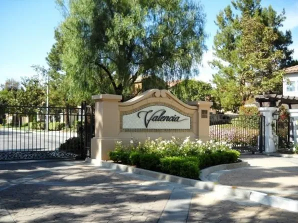 2920 Hogan Pl, Tustin, CA 92782