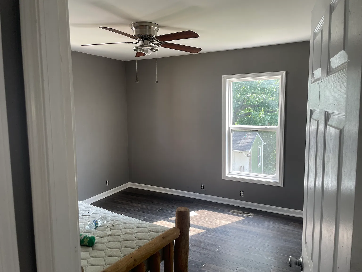 3 bed, 1400 sqft, $2,000 — Photo 4
