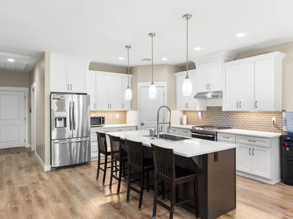 2282 S Pintura Dr, Saint George, UT 84790