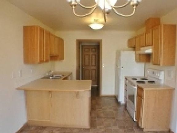 3rd image of 219 165th St S